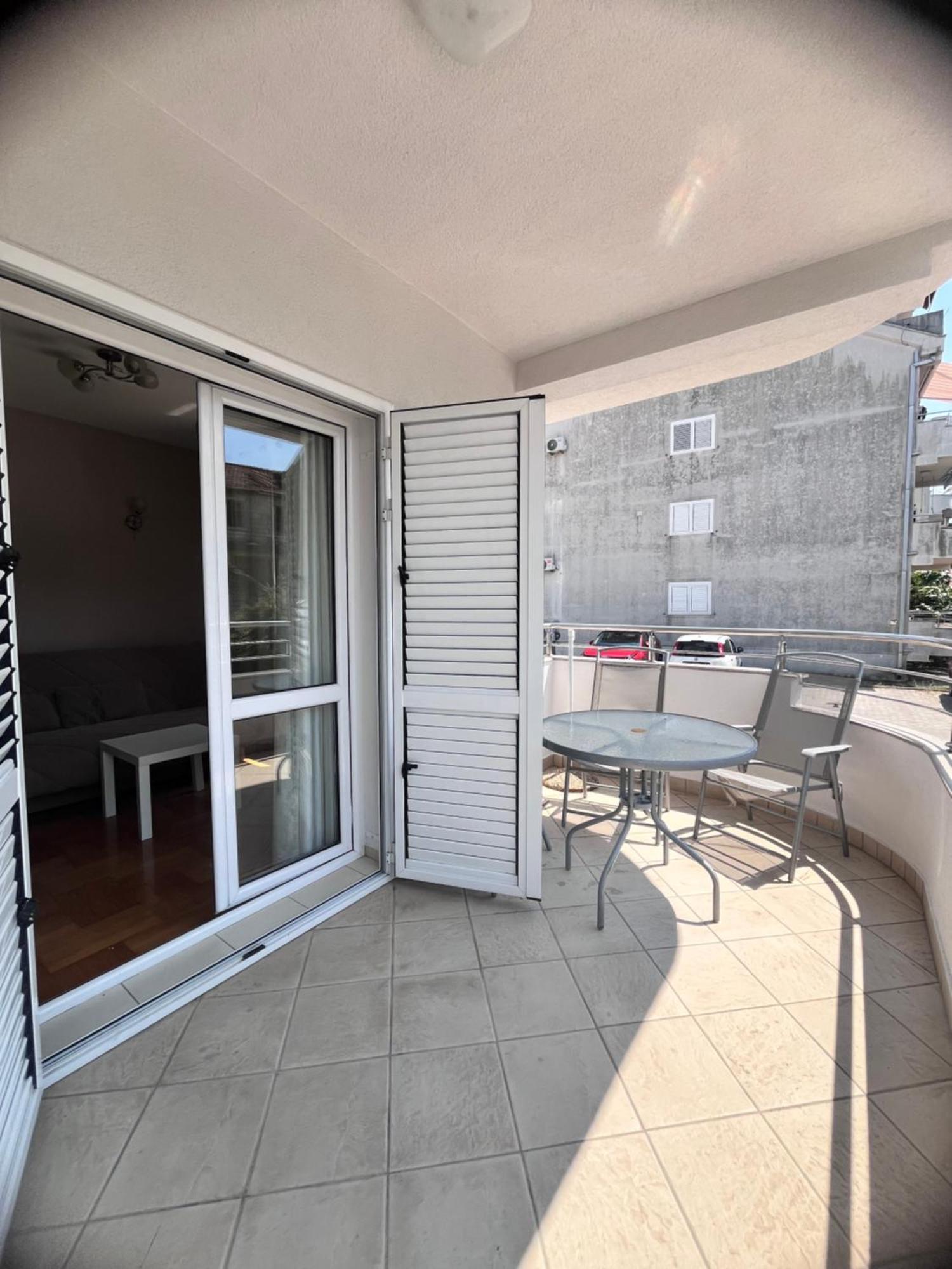 Apartment Belani, Own Parking Tivat Luaran gambar